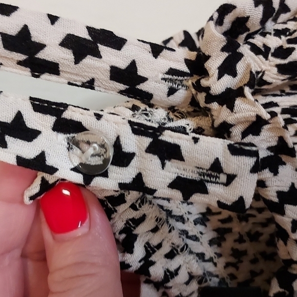 Eloquii Printed Smocked Top - Picture 9 of 9